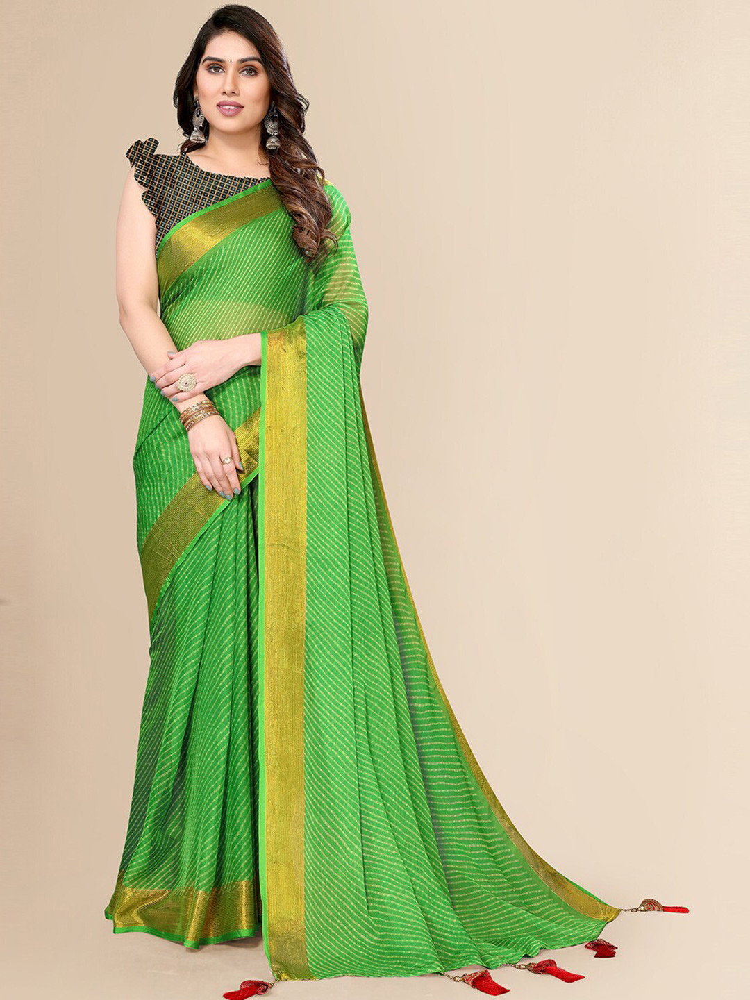 FABMORA Striped Pure Chiffon Saree, Lime green
FABMORA Striped Pure Chiffon Saree, Lime green