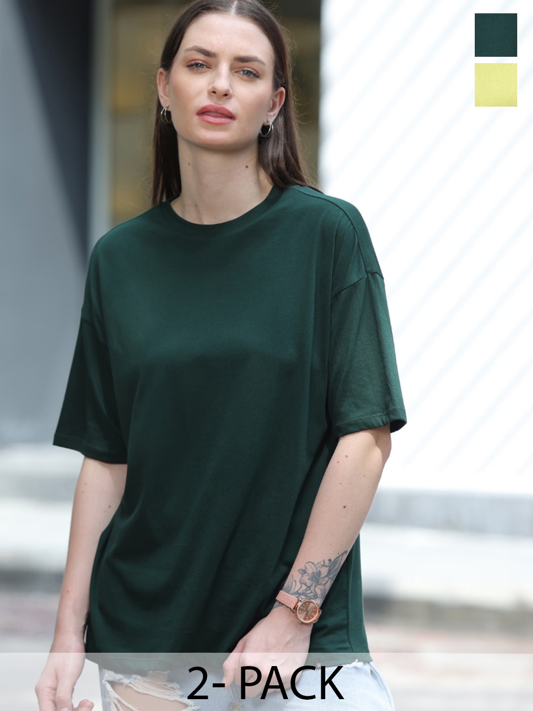 TITTLI Pack Of 2 Drop-Shoulder Sleeves Pure Cotton Longline Oversized T-shirt, Green
TITTLI Pack Of 2 Drop-Shoulder Sleeves Pure Cotton Longline Oversized T-shirt, Green