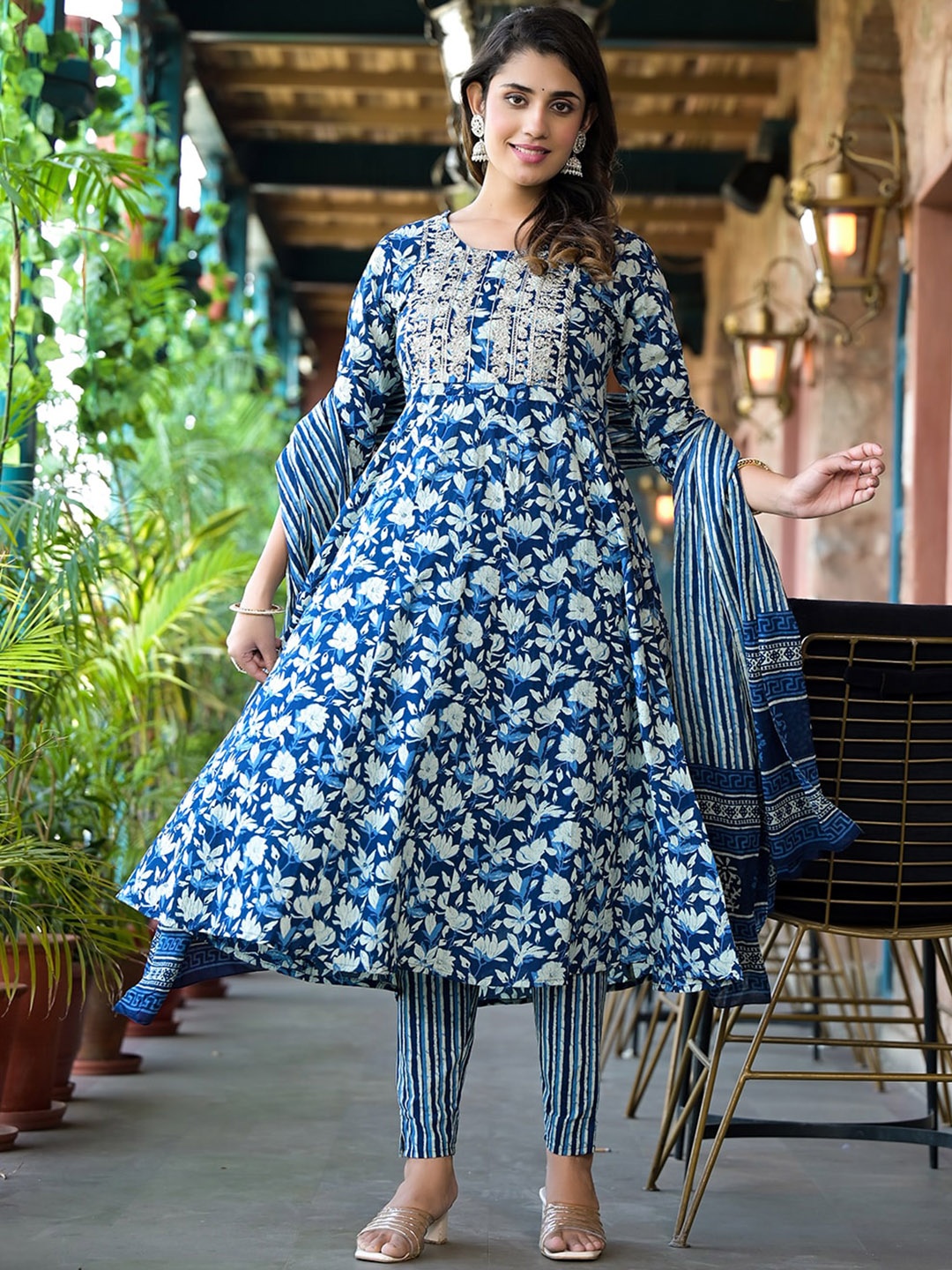 Yufta Floral Printed Empire Thread Work Pure Cotton Kurta With Trousers & Dupatta, Blue
Yufta Floral Printed Empire Thread Work Pure Cotton Kurta With Trousers & Dupatta, Blue