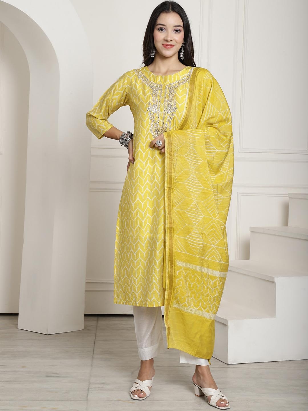 KALINI Geometric Printed Regular Chanderi Silk Kurta With Trousers & Dupatta, Yellow
KALINI Geometric Printed Regular Chanderi Silk Kurta With Trousers & Dupatta, Yellow
