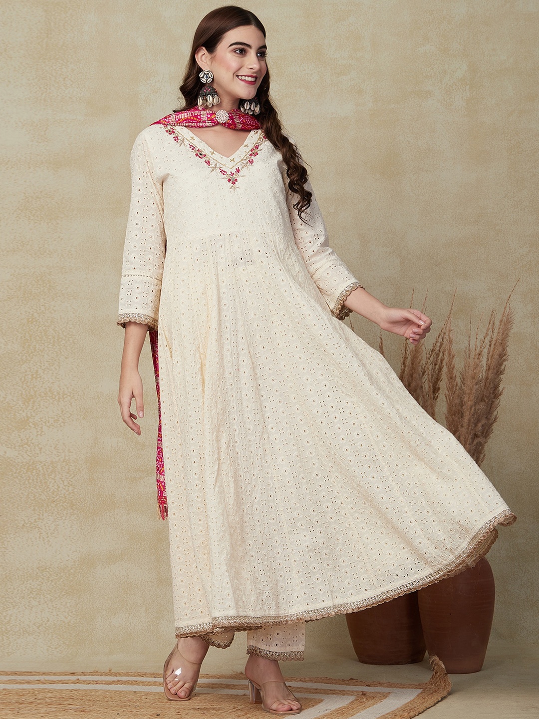 FASHOR Floral Self Design V-Neck Thread Work Pure Cotton Anarkali Kurta Set, Off white
FASHOR Floral Self Design V-Neck Thread Work Pure Cotton Anarkali Kurta Set, Off white