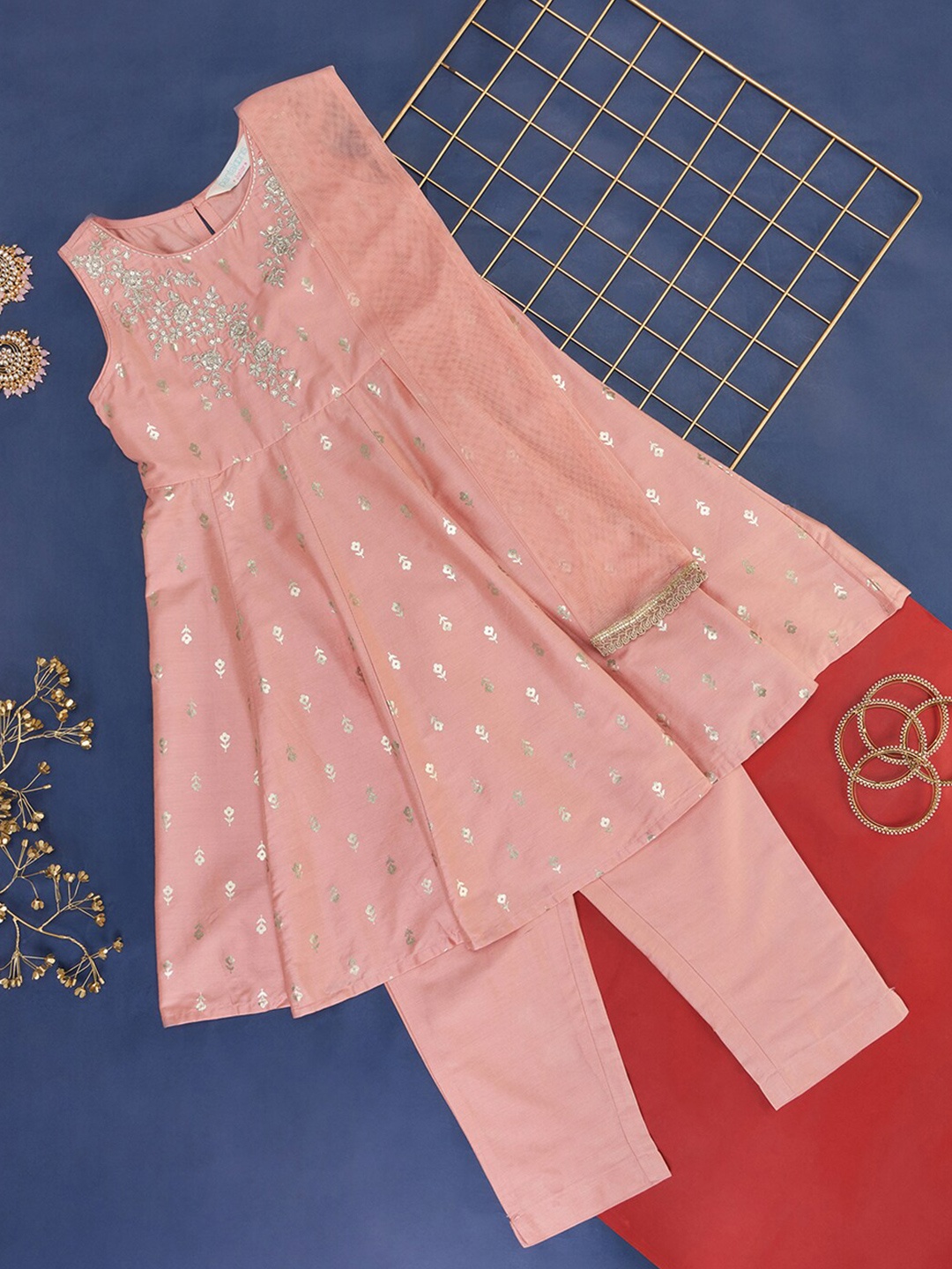 AKKRITI BY PANTALOONS Embroidered Cotton Empire Anarkali Kurta With Trousers & Dupatta, Peach
AKKRITI BY PANTALOONS Embroidered Cotton Empire Anarkali Kurta With Trousers & Dupatta, Peach