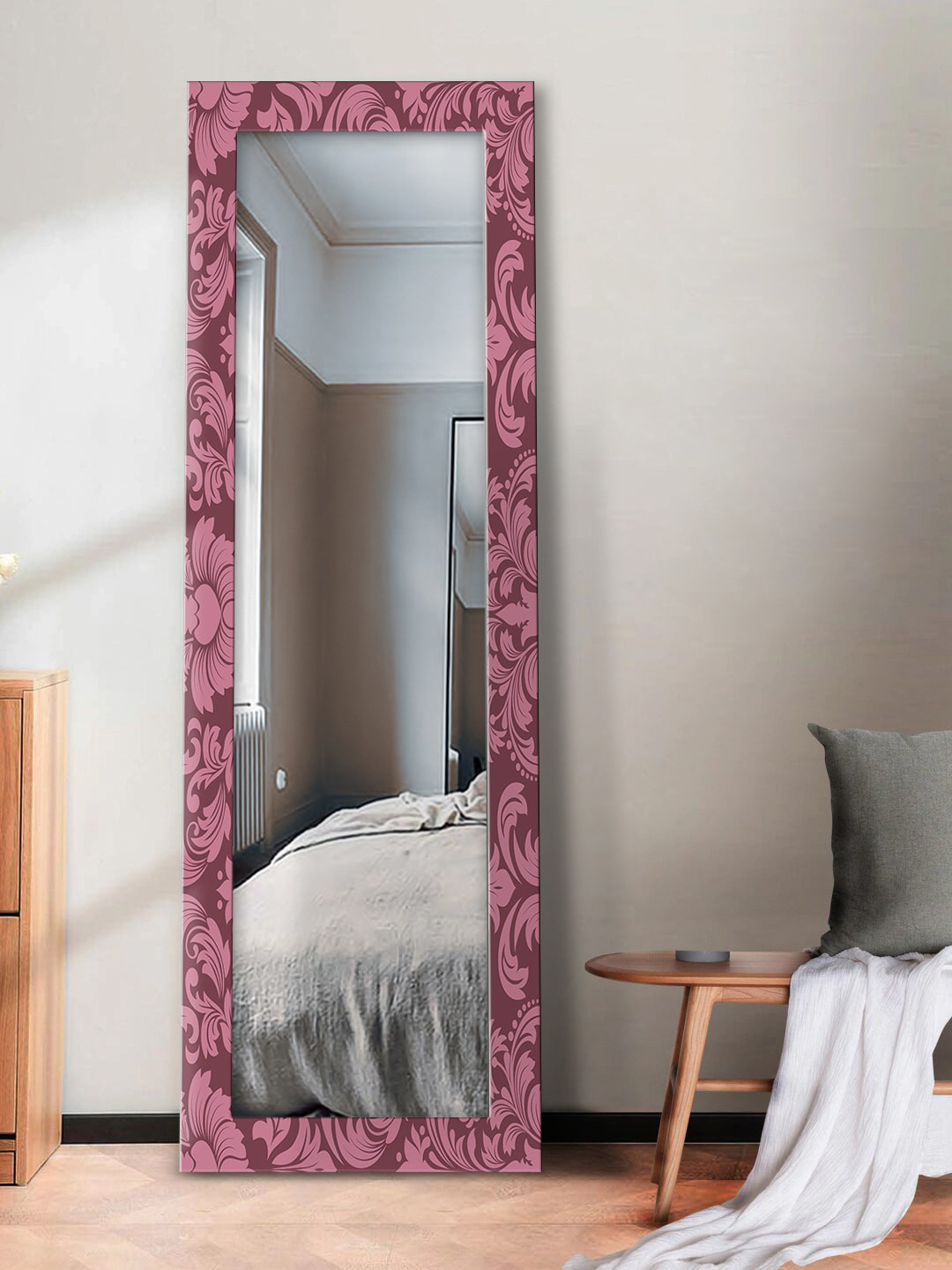 999Store Mauve-Colored & Black Printed Wall Mirror
999Store Mauve-Colored & Black Printed Wall Mirror