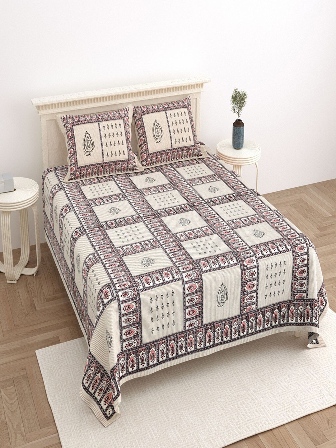 Bombay Spreads Turquoise Blue Ethnic Motifs Cotton 180 TC King Bedsheet & 2 Pillow Covers
Bombay Spreads Turquoise Blue Ethnic Motifs Cotton 180 TC King Bedsheet & 2 Pillow Covers