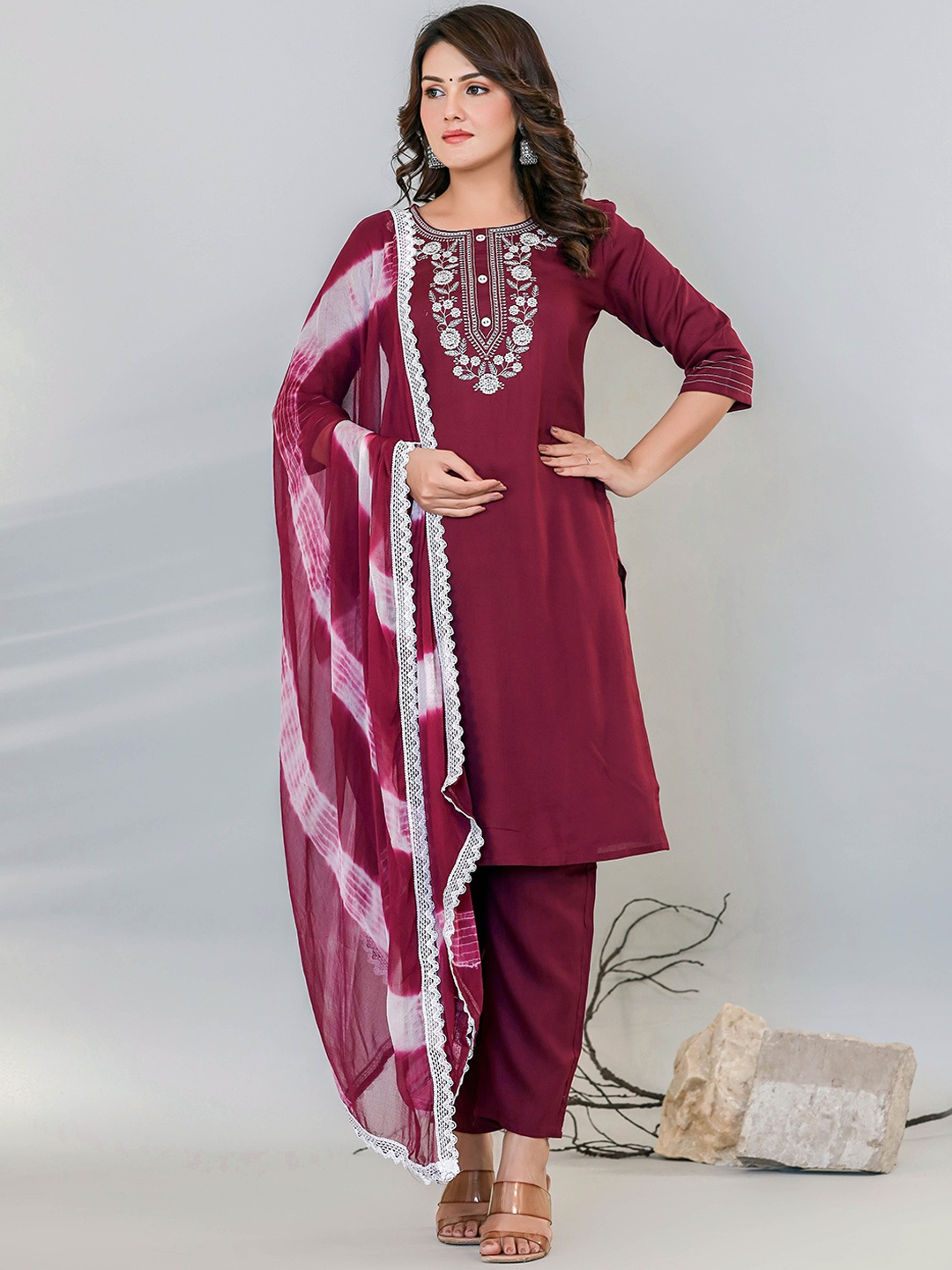 R RANAK CREATION Floral Yoke Design Regular Kurta with Palazzos & With Dupatta, Maroon
R RANAK CREATION Floral Yoke Design Regular Kurta with Palazzos & With Dupatta, Maroon