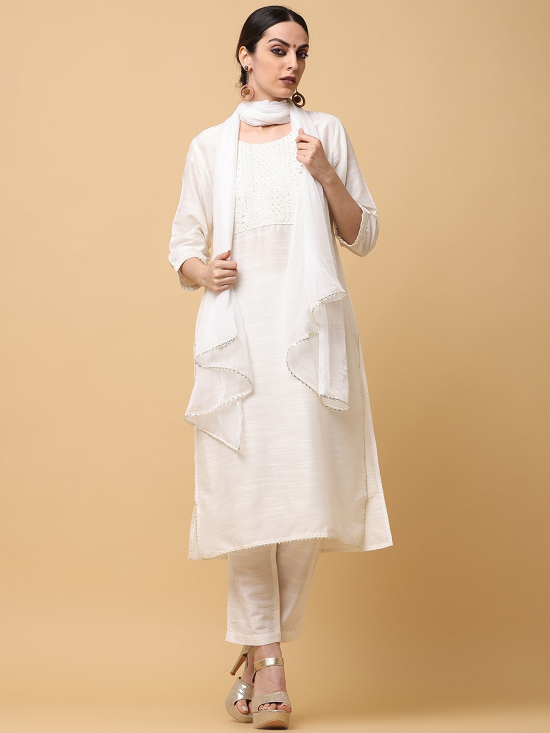 aayusika Floral Yoke Design Regular Sequinned Art Silk Kurta With Trousers & Dupatta, Off white
aayusika Floral Yoke Design Regular Sequinned Art Silk Kurta With Trousers & Dupatta, Off white
