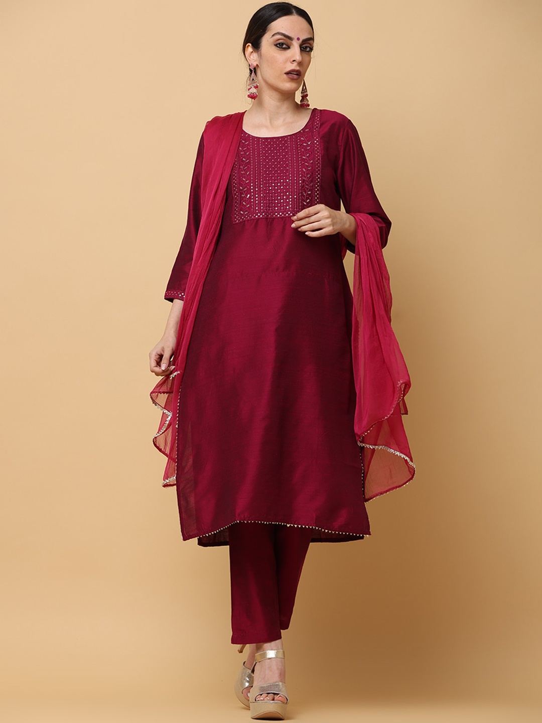 aayusika Floral Yoke Design Regular Sequinned Art Silk Kurta With Trousers & Dupatta, Purple
aayusika Floral Yoke Design Regular Sequinned Art Silk Kurta With Trousers & Dupatta, Purple