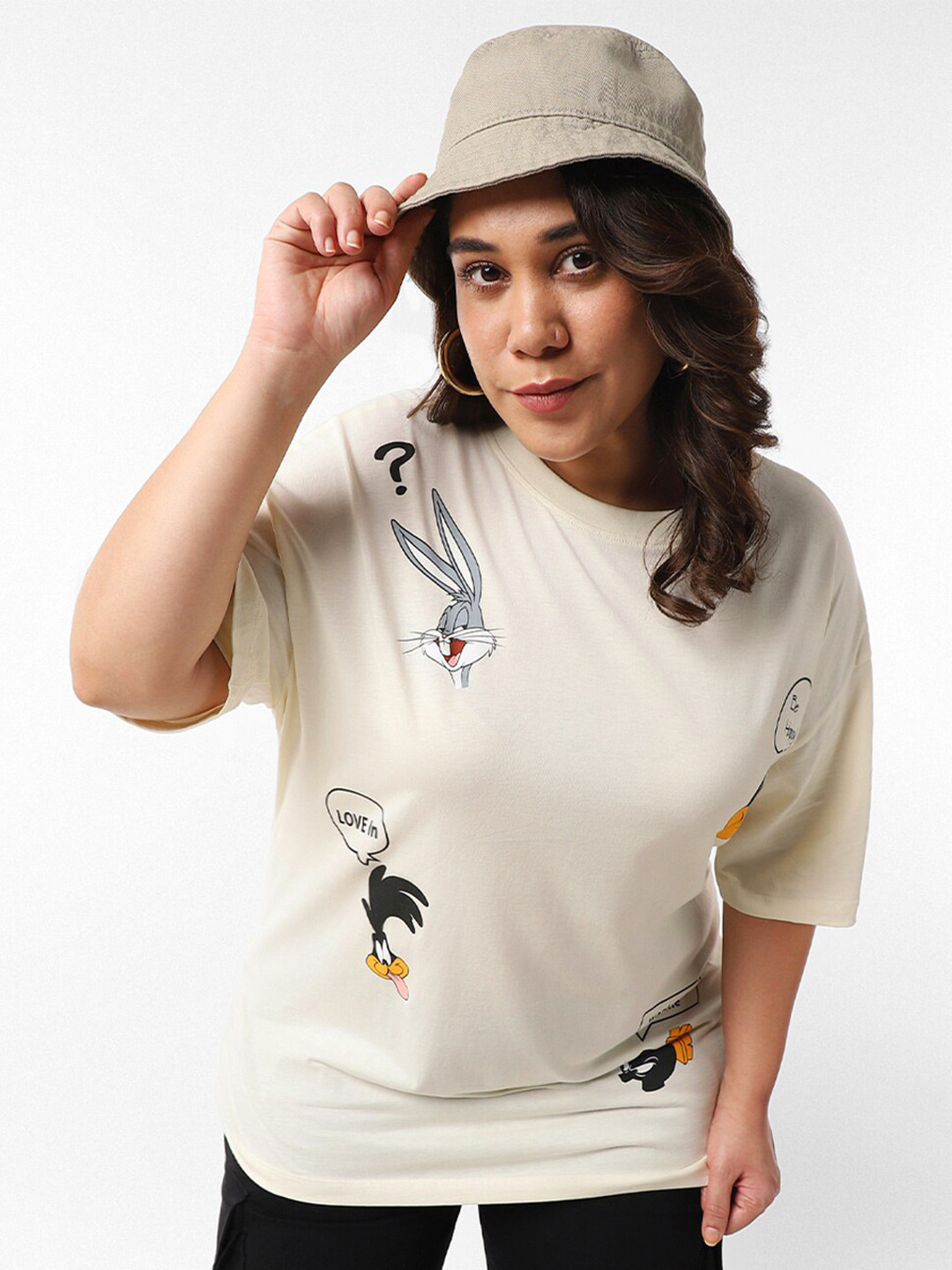 Bewakoof Plus Looney Tunes Printed Oversized Cotton T-shirt, Cream
Bewakoof Plus Looney Tunes Printed Oversized Cotton T-shirt, Cream
