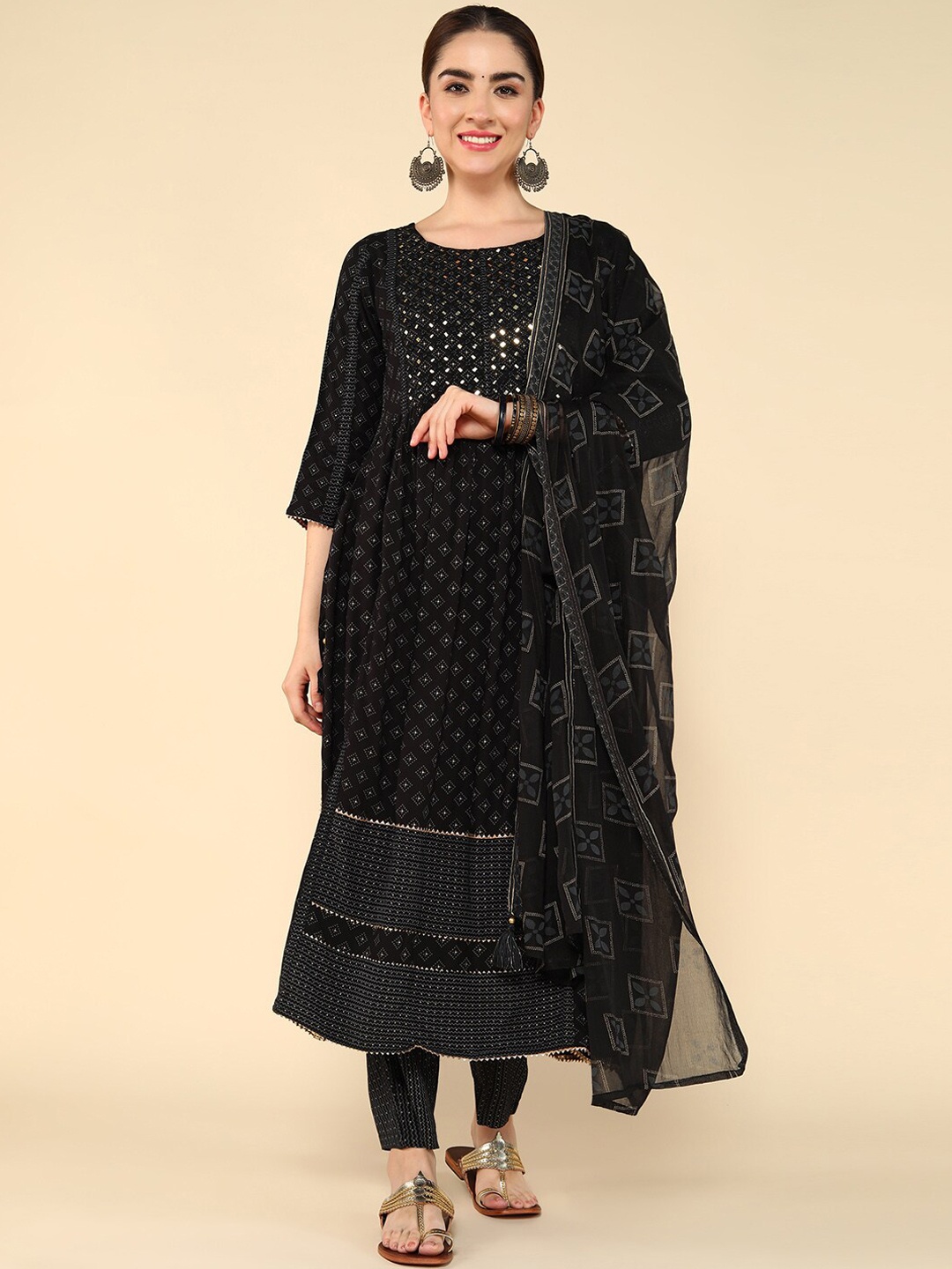 aturabi Geometric Printed Mirror Work Kurta & Trousers With Dupatta, Black
aturabi Geometric Printed Mirror Work Kurta & Trousers With Dupatta, Black
