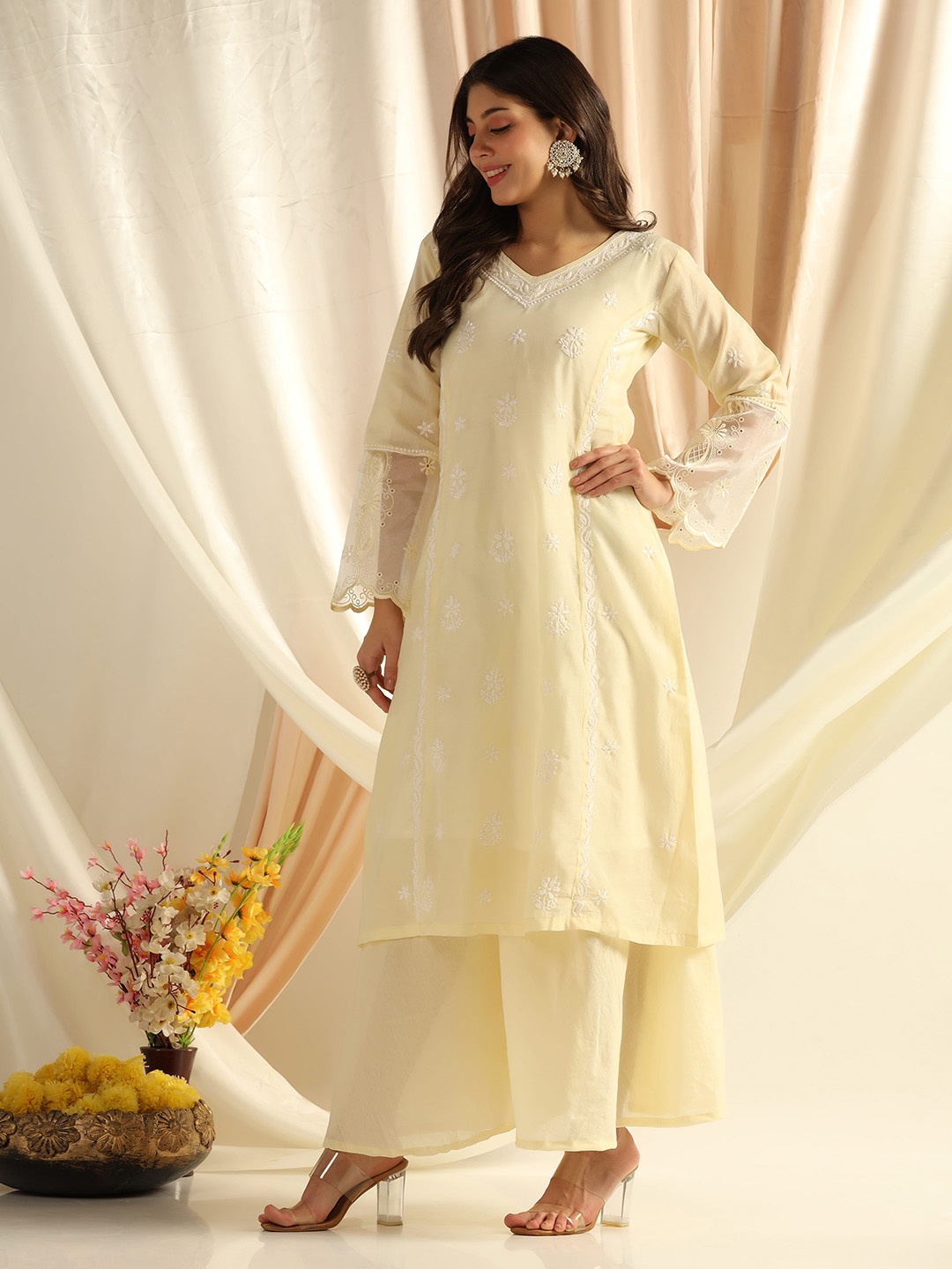 SHADES OF FAASHION Floral Embroidered V-Neck Flared Sleeves Chikankari Chanderi Cotton Straight Kurta, Cream
SHADES OF FAASHION Floral Embroidered V-Neck Flared Sleeves Chikankari Chanderi Cotton Straight Kurta, Cream
