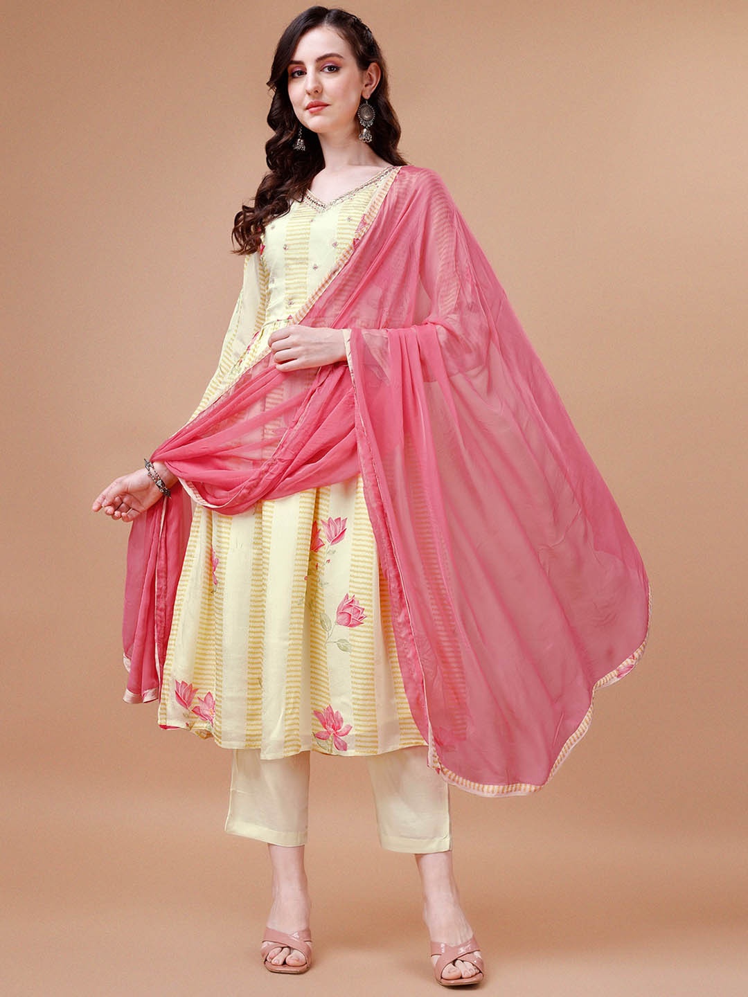 Seerat Floral Printed Sequinned Silk Chiffon Anarkali Kurta With Trousers & Dupatta, Yellow
Seerat Floral Printed Sequinned Silk Chiffon Anarkali Kurta With Trousers & Dupatta, Yellow