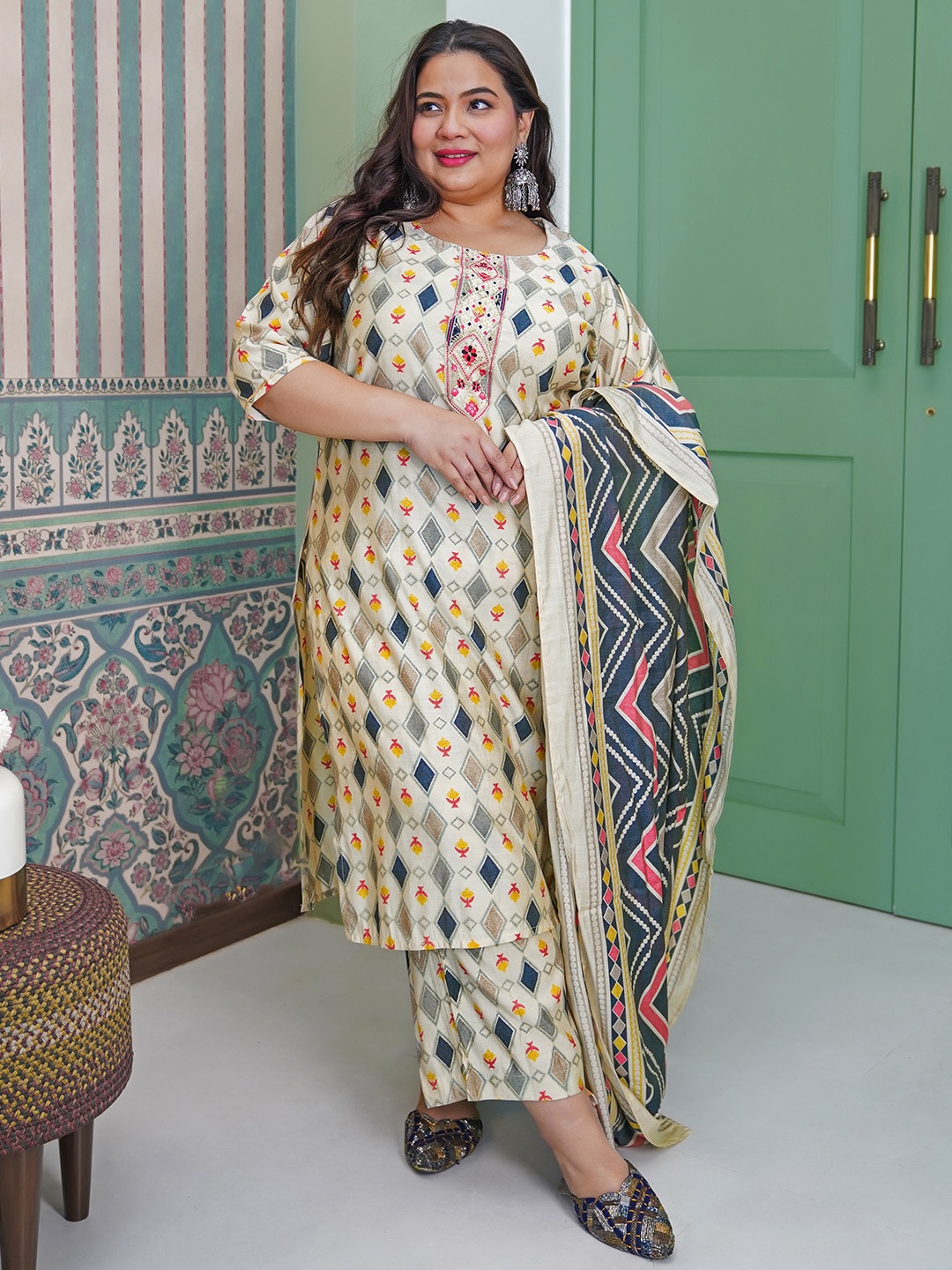 EXTRA LOVE BY LIBAS Plus Size Printed Regular Gotta Patti Kurta with Trousers & Dupatta, Multi
EXTRA LOVE BY LIBAS Plus Size Printed Regular Gotta Patti Kurta with Trousers & Dupatta, Multi