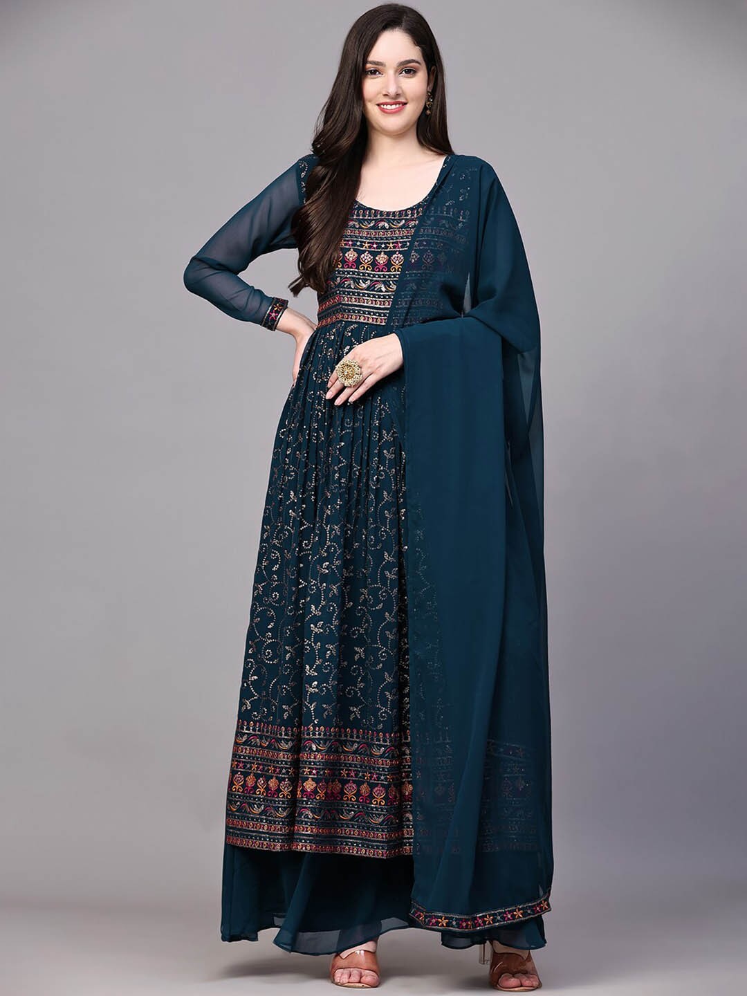 BLACK SCISSOR Ethnic Motifs Embroidered Sequinned Kurta & Palazzos With Dupatta, Teal
BLACK SCISSOR Ethnic Motifs Embroidered Sequinned Kurta & Palazzos With Dupatta, Teal