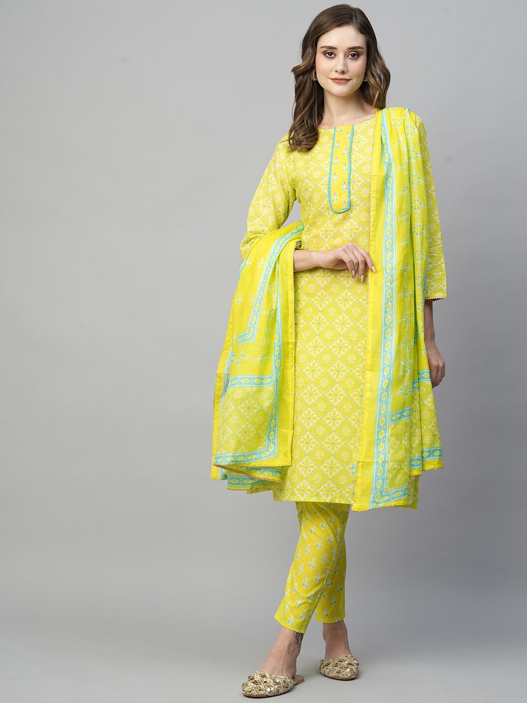KALINI Ethnic Motifs Printed Regular Gotta Patti Pure Cotton Kurta With Trousers & Dupatta, Green
KALINI Ethnic Motifs Printed Regular Gotta Patti Pure Cotton Kurta With Trousers & Dupatta, Green
