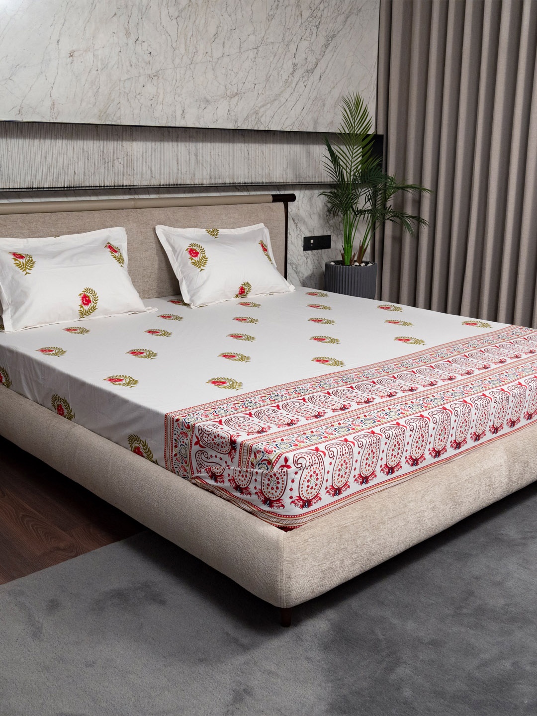 URBAN SPACE Serene White & Pink Floral Cotton 200 TC King Bedsheet With 2 Pillow Covers
URBAN SPACE Serene White & Pink Floral Cotton 200 TC King Bedsheet With 2 Pillow Covers