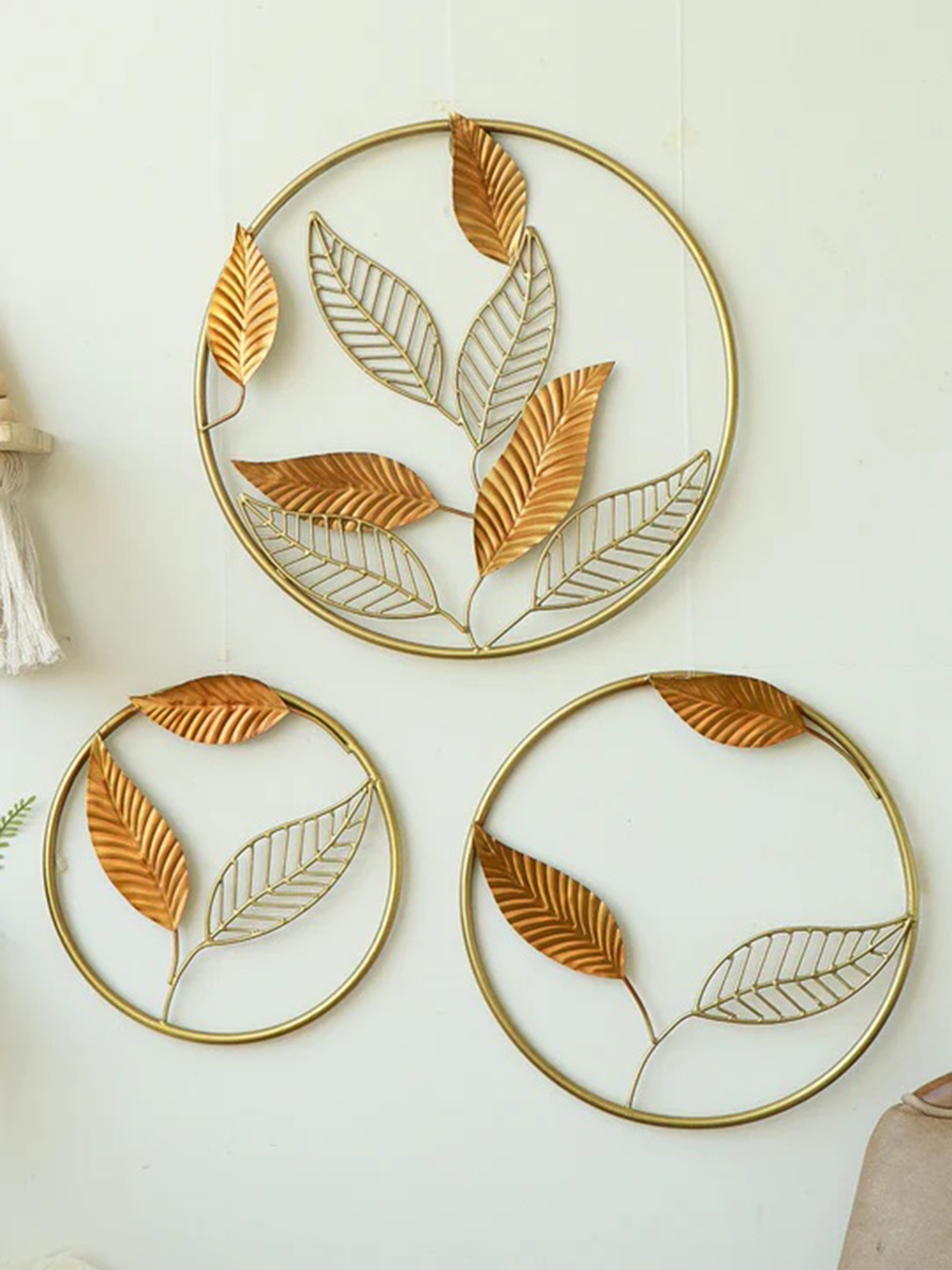 Ritualistic Beige & Gold-Toned 3 Pieces Metal Leaf Wall Decor