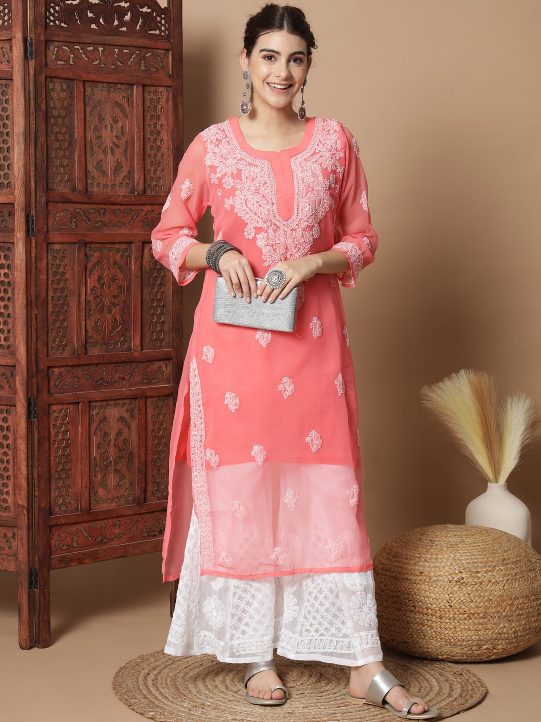 Ethnava Ethnic Motifs Embroidered Regular Georgette Chikankari Kurta & Sharara With Slip, Pink
Ethnava Ethnic Motifs Embroidered Regular Georgette Chikankari Kurta & Sharara With Slip, Pink