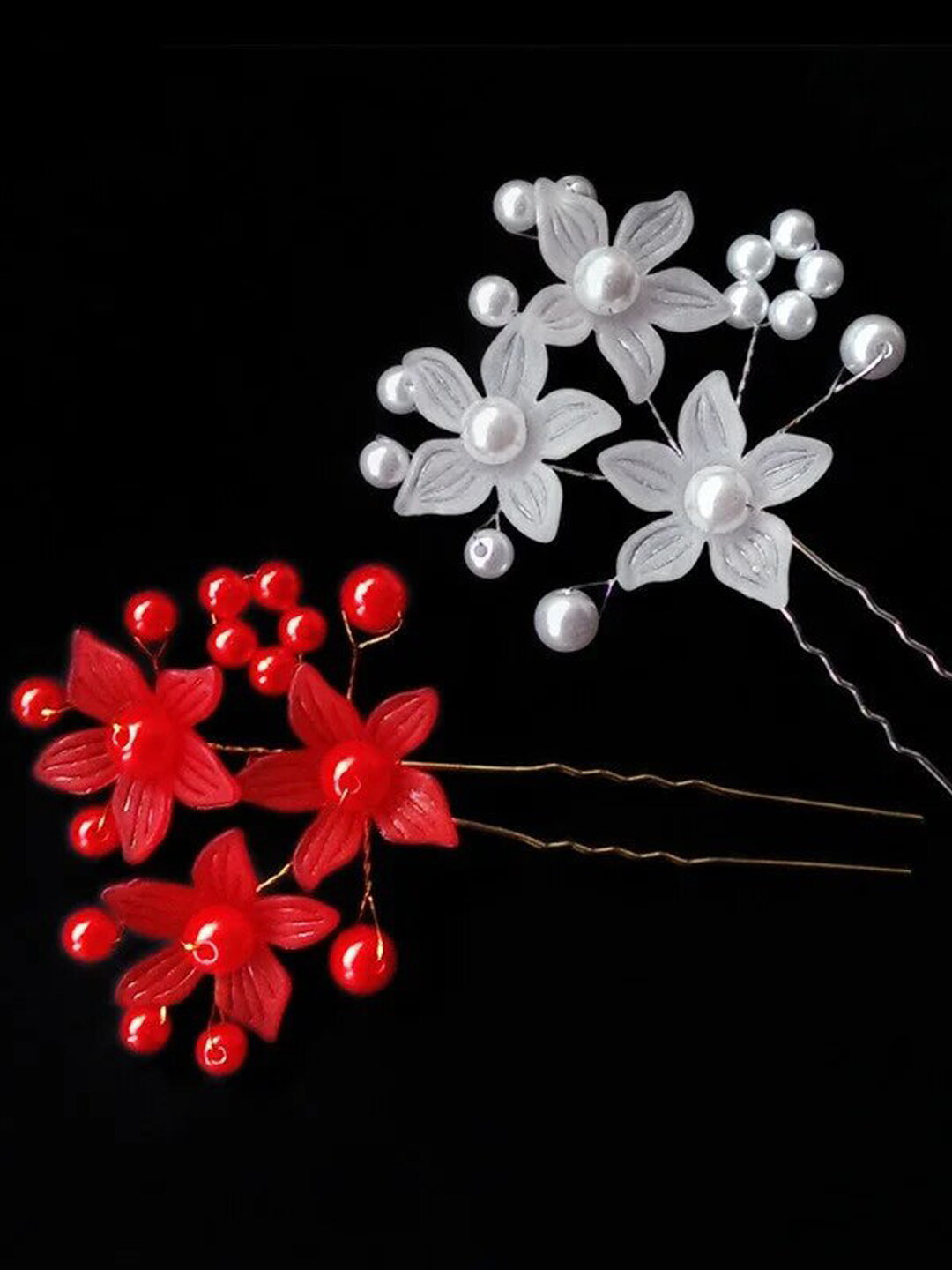 VAGHBHATT Set Of 2 Beads Embellished Floral U Pins, White
VAGHBHATT Set Of 2 Beads Embellished Floral U Pins, White
