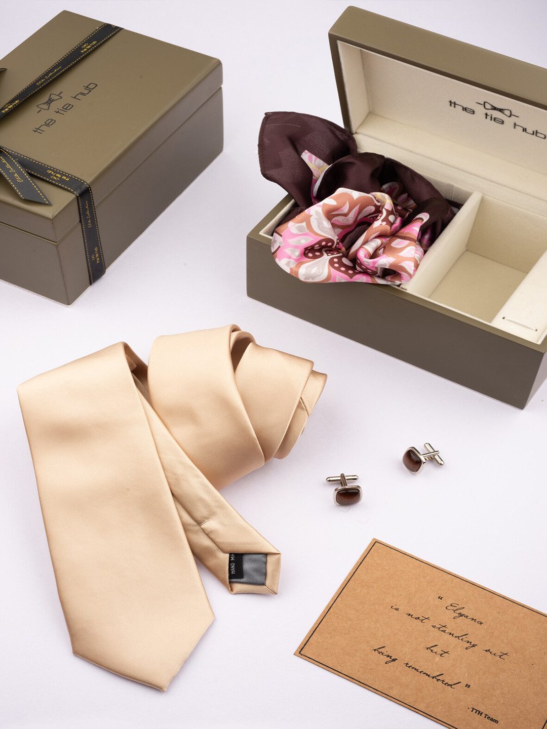 The Tie Hub Printed Neck Tie With Pocket Square & Cufflink Accessory Gift Set, Cream
The Tie Hub Printed Neck Tie With Pocket Square & Cufflink Accessory Gift Set, Cream
