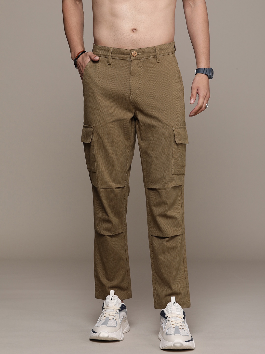 The Roadster Life Co. Men Self Design Textured Relaxed Fit Cargos, Khaki
The Roadster Life Co. Men Self Design Textured Relaxed Fit Cargos, Khaki