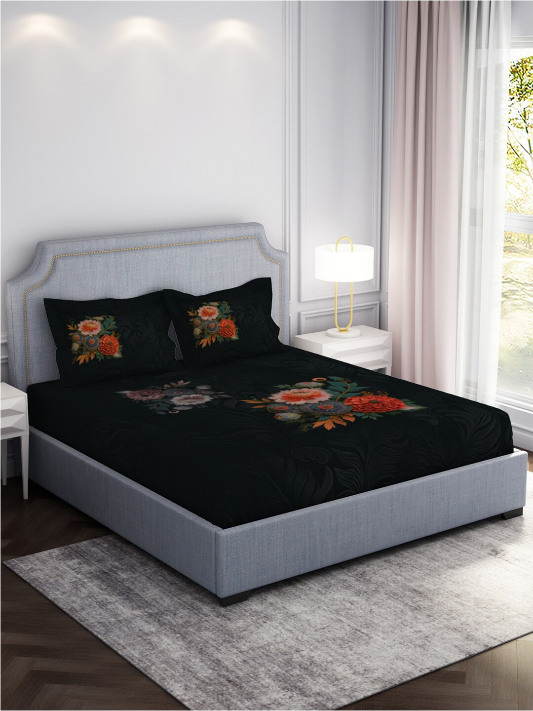 SPACES Noir Charcoal Grey & Red Pure Cotton 210 TC Super King Bedsheet & 2 Pillow Covers
SPACES Noir Charcoal Grey & Red Pure Cotton 210 TC Super King Bedsheet & 2 Pillow Covers