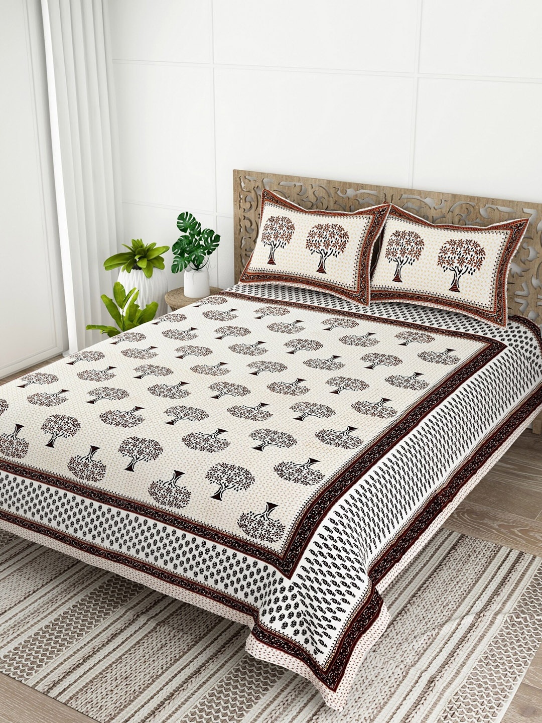 Salona Bichona Brown & White Floral Cotton 120 TC Queen Bedsheet with 2 Pillow Covers
Salona Bichona Brown & White Floral Cotton 120 TC Queen Bedsheet with 2 Pillow Covers