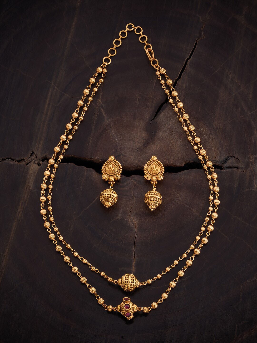 Kushal's Fashion Jewellery Gold-Plated Stones-Studded Ethnic Antique Jewellery Set
Kushal's Fashion Jewellery Gold-Plated Stones-Studded Ethnic Antique Jewellery Set