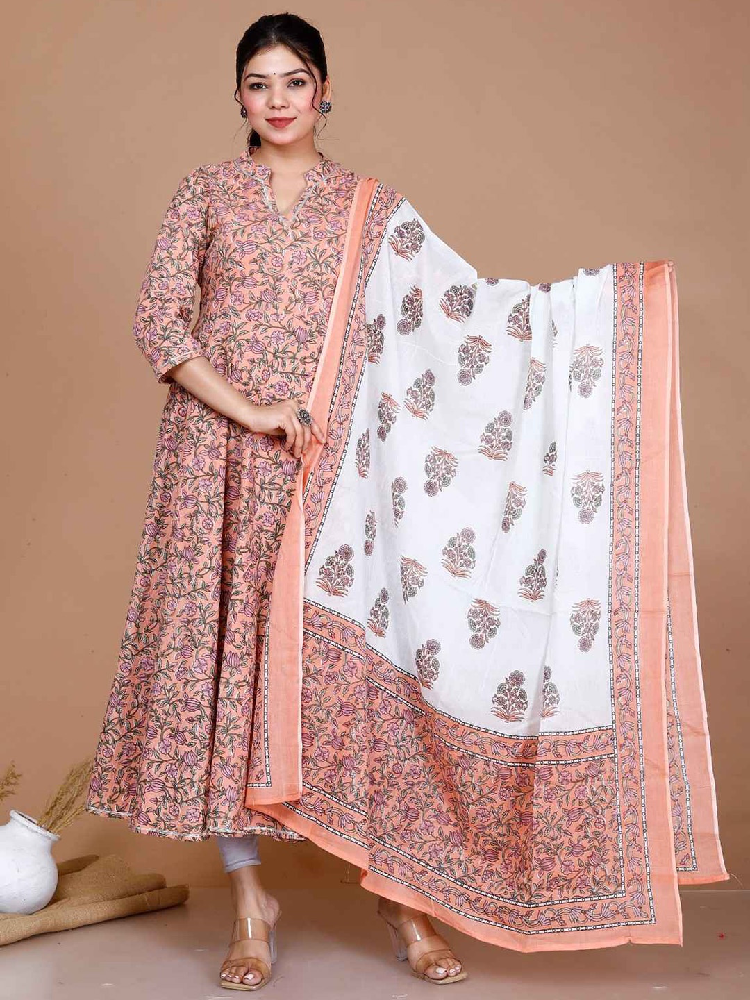 MIRAVAN Floral Printed Cotton Gotta Patti Detail Anarkali Kurta With Dupatta, Orange
MIRAVAN Floral Printed Cotton Gotta Patti Detail Anarkali Kurta With Dupatta, Orange