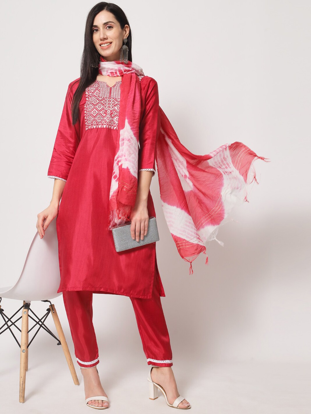 Anouk Ethnic Motifs Yoke Design Thread Work Pure Silk Kurta With Trousers & Dupatta, Pink
Anouk Ethnic Motifs Yoke Design Thread Work Pure Silk Kurta With Trousers & Dupatta, Pink