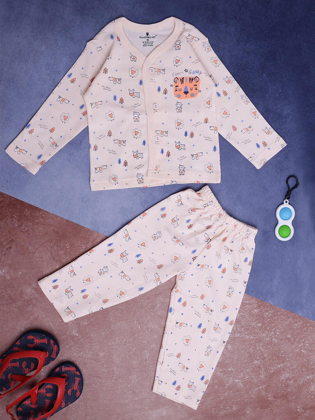 V-Mart Infant Kids Printed Pure Cotton Shirt with Pyjamas, Pink
V-Mart Infant Kids Printed Pure Cotton Shirt with Pyjamas, Pink