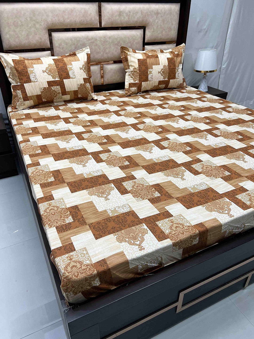 Pure Decor Sapphire Brown Ethnic Cotton 330 TC Fitted King Bedsheet with 2 Pillow Covers
Pure Decor Sapphire Brown Ethnic Cotton 330 TC Fitted King Bedsheet with 2 Pillow Covers