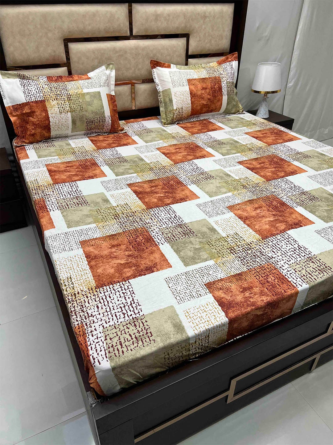 Pure Decor Sapphire White Geometric Cotton 330 TC Super King Bedsheet & 2 Pillow Covers
Pure Decor Sapphire White Geometric Cotton 330 TC Super King Bedsheet & 2 Pillow Covers