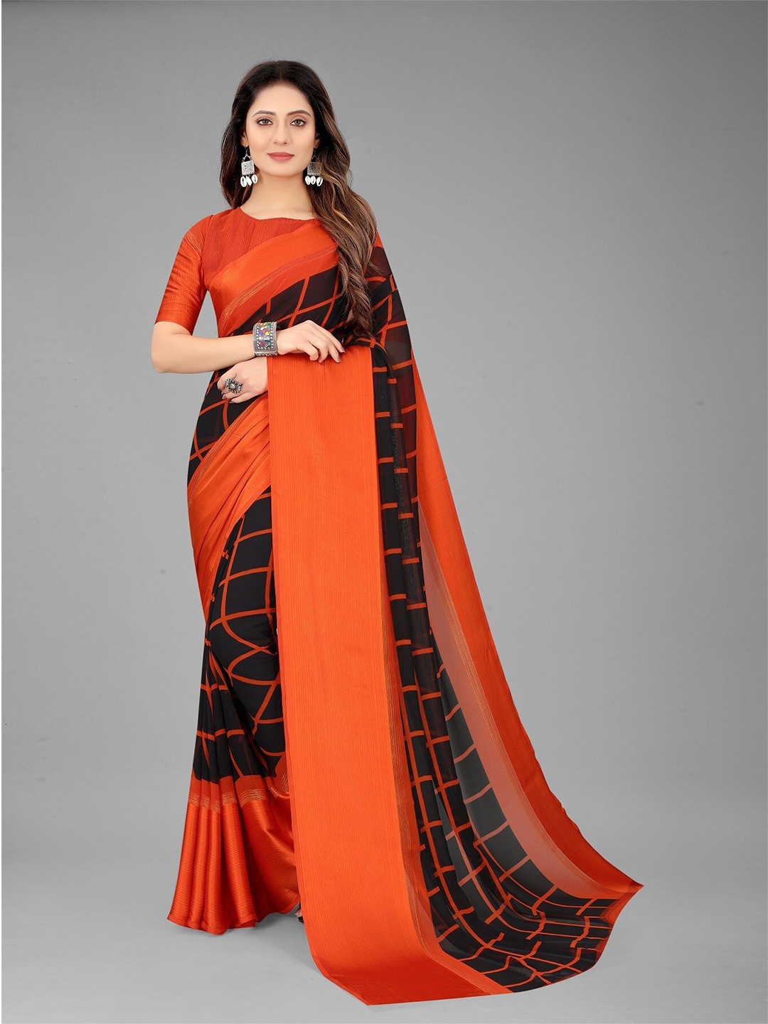 APNISHA Checked Pure Georgette Saree, Orange