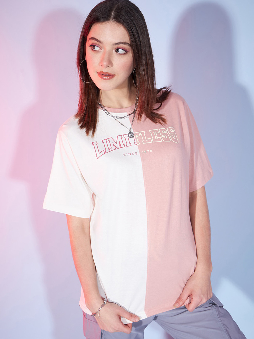 DressBerry Pink Colourblocked Drop-Shoulder Sleeves Oversized Pure Cotton T-shirt 
DressBerry Pink Colourblocked Drop-Shoulder Sleeves Oversized Pure Cotton T-shirt