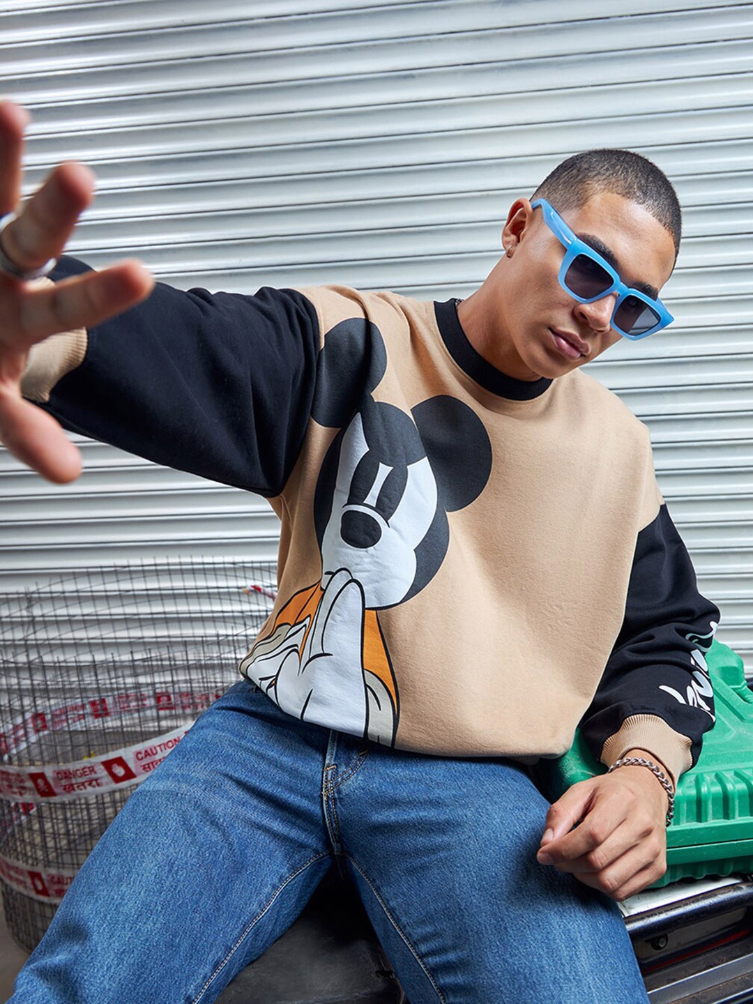 Bewakoof Heavy Duty Plus Size 1.0 Mickey Punch Graphic Printed Oversized Sweatshirt, Black
Bewakoof Heavy Duty Plus Size 1.0 Mickey Punch Graphic Printed Oversized Sweatshirt, Black