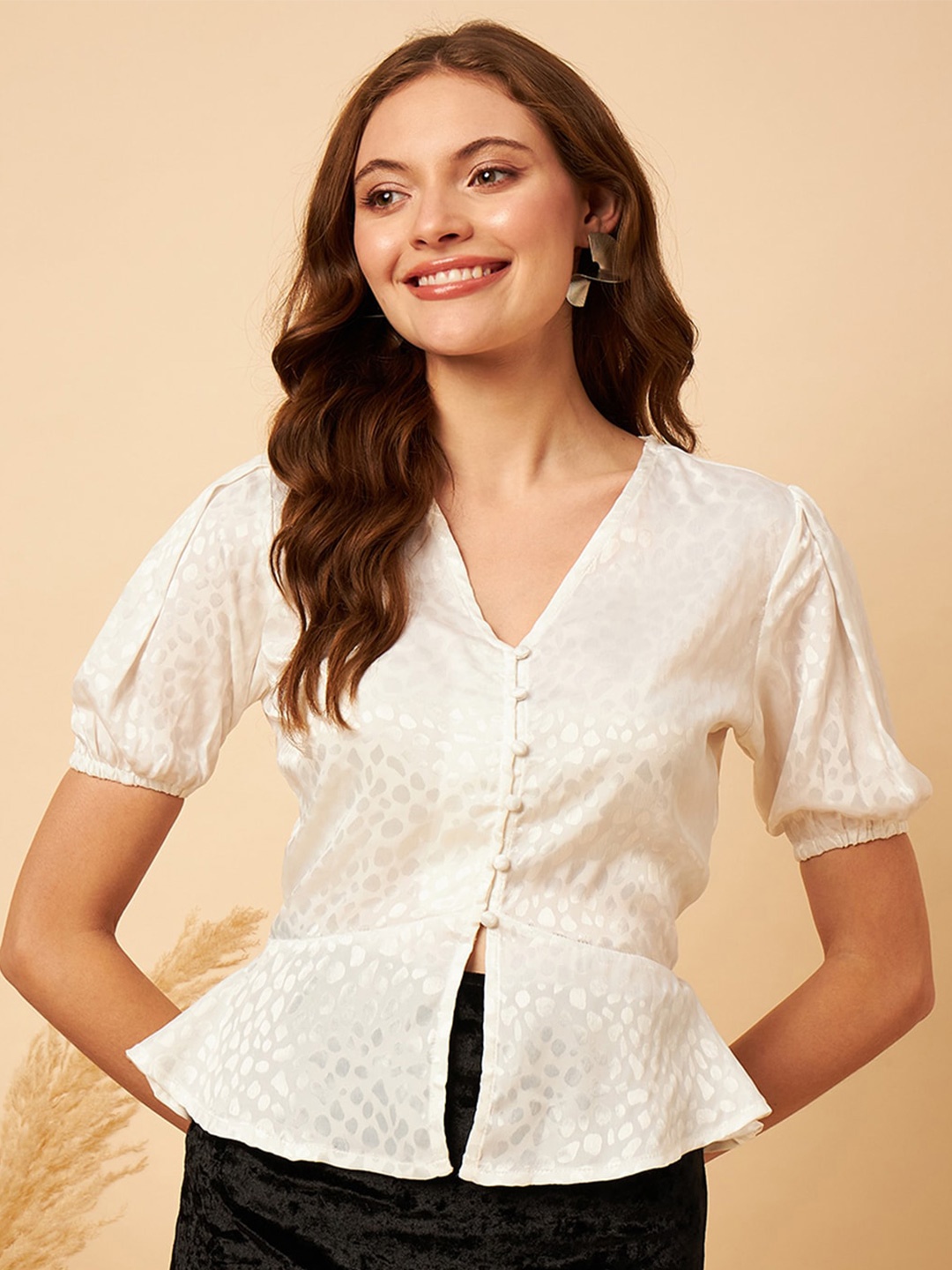 MINT STREET Abstract Woven Design Puff Sleeve V-Neck Jacquard Satin Peplum Top, White
MINT STREET Abstract Woven Design Puff Sleeve V-Neck Jacquard Satin Peplum Top, White