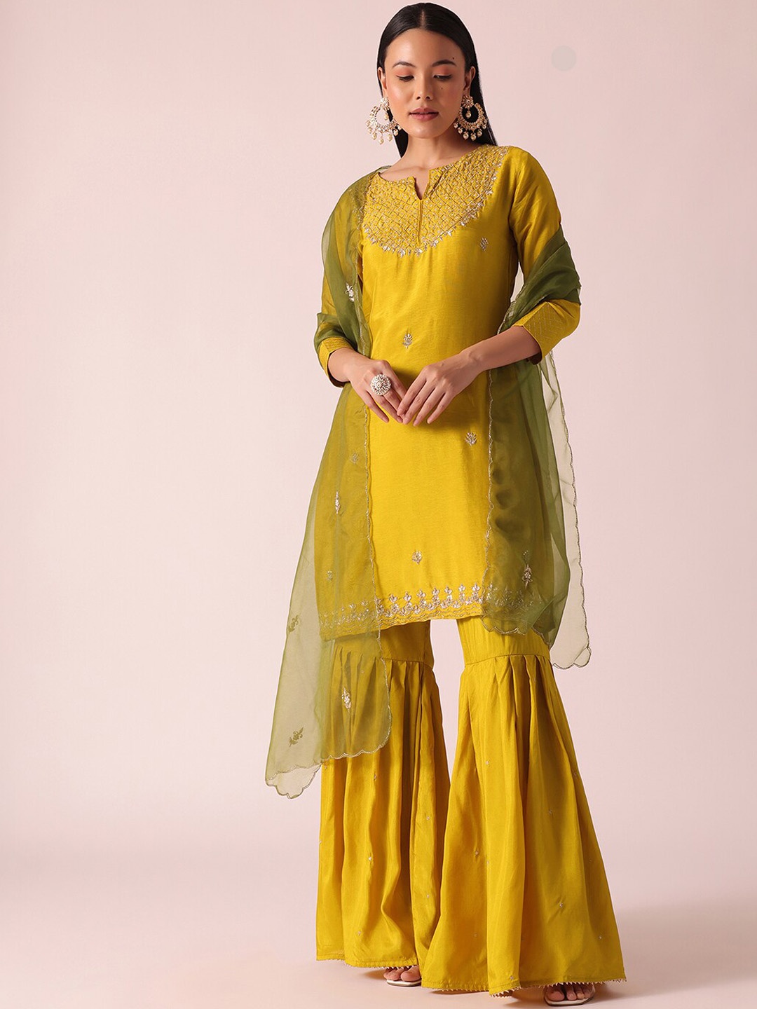 KALKI Fashion Ethnic Motifs Embroidered Thread Work Straight Kurta & Sharara With Dupatta, Yellow
KALKI Fashion Ethnic Motifs Embroidered Thread Work Straight Kurta & Sharara With Dupatta, Yellow