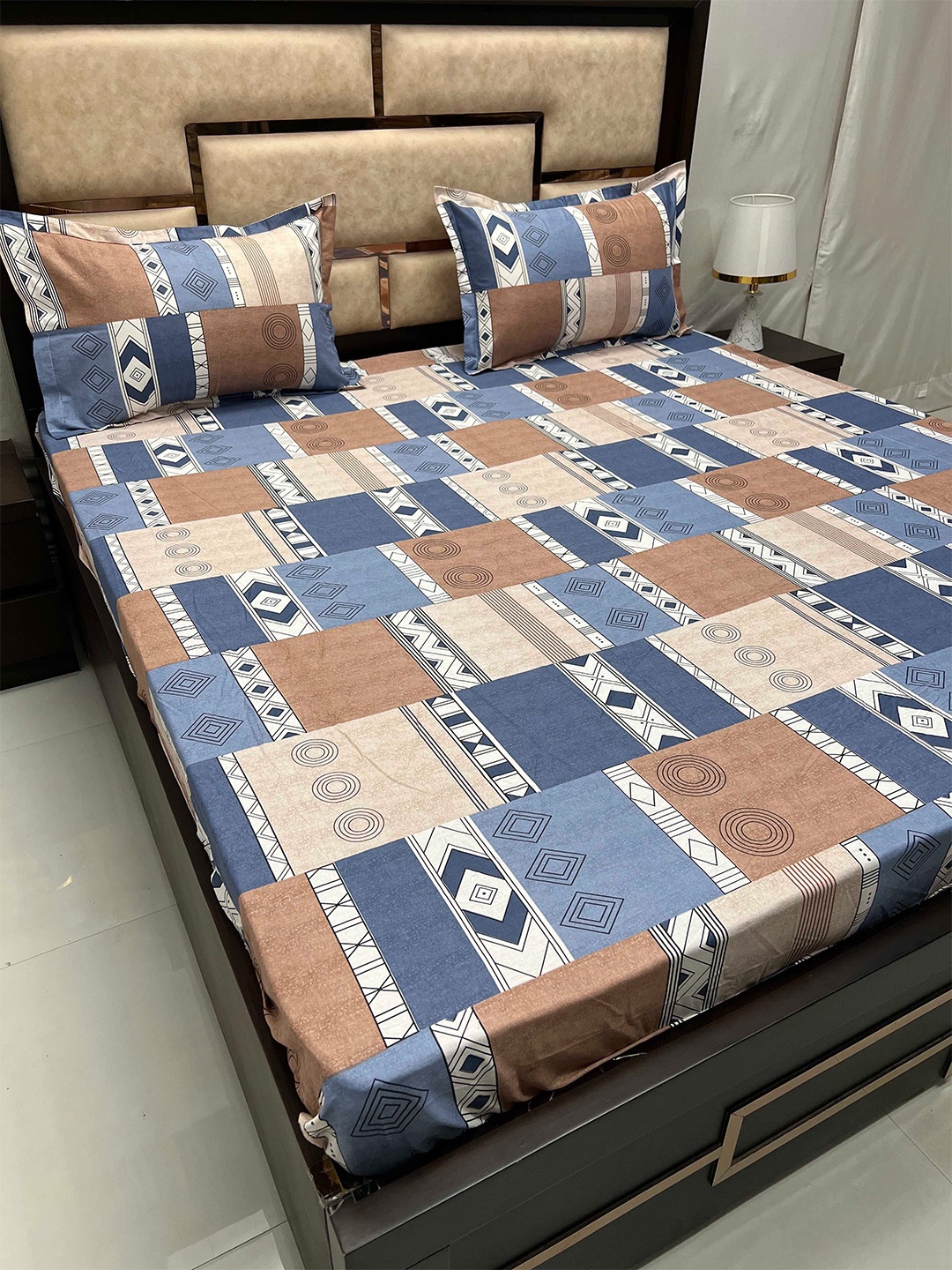 Pure Decor Gem Beige Geometric Cotton 300 TC Fitted King Bedsheet with 2 Pillow Covers
Pure Decor Gem Beige Geometric Cotton 300 TC Fitted King Bedsheet with 2 Pillow Covers
