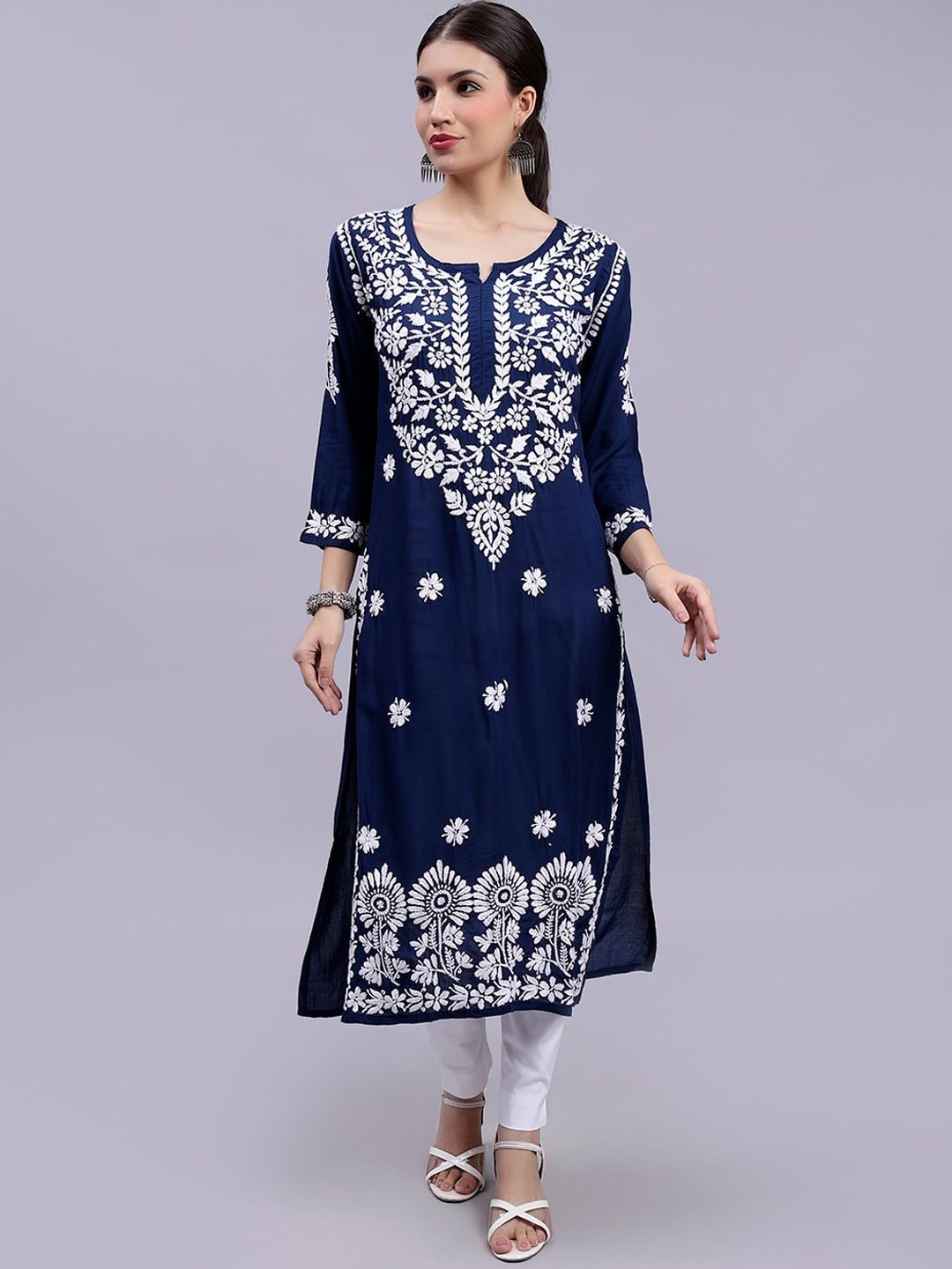 Seva Chikan Ethnic Motifs Embroidered Lucknowi Chikankari Modal Straight Kurta, Navy blue
Seva Chikan Ethnic Motifs Embroidered Lucknowi Chikankari Modal Straight Kurta, Navy blue