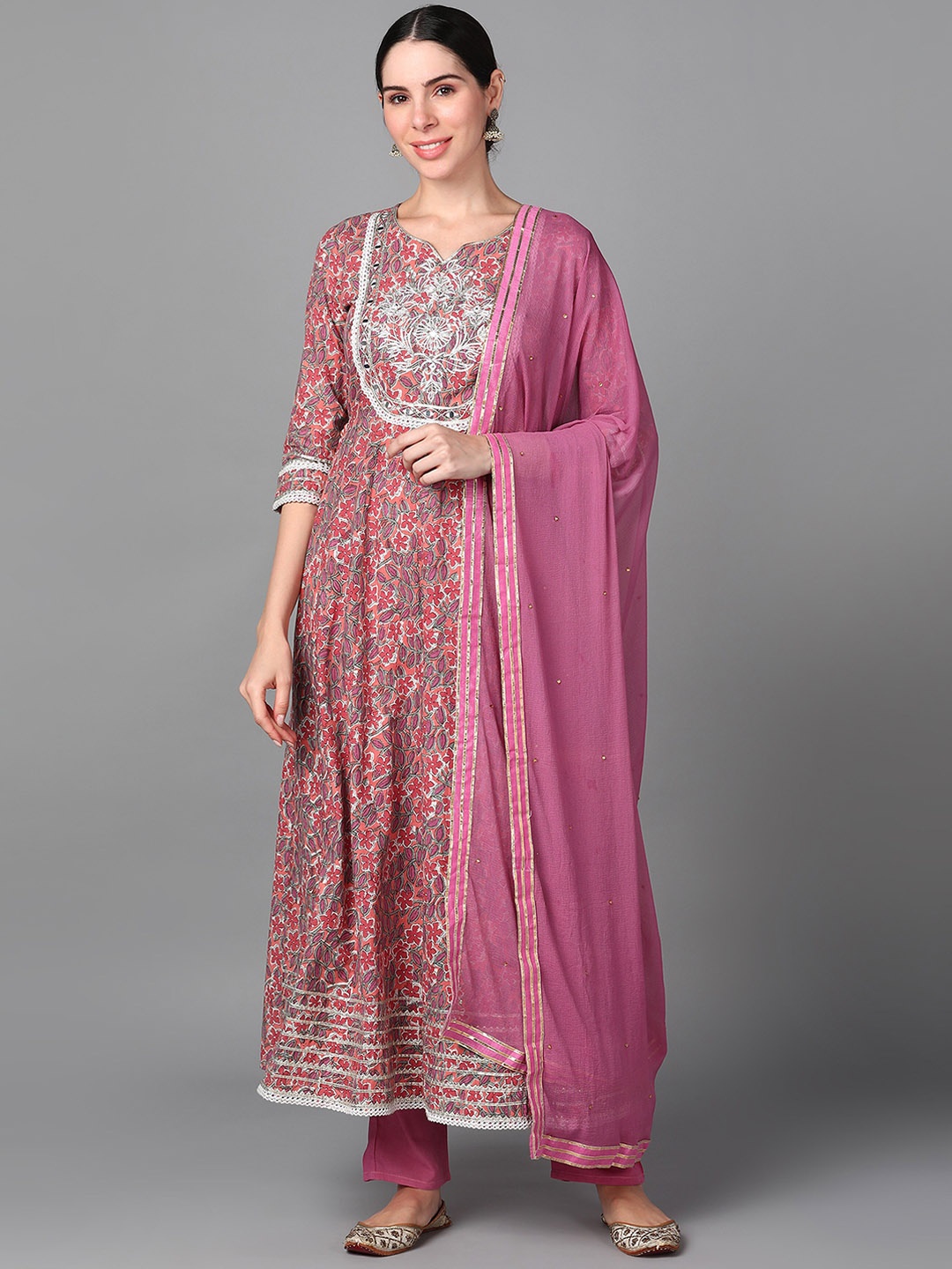AAYUMI Floral Printed Regular Mirror Work Pure Cotton Kurta & Trousers With Dupatta, Pink
AAYUMI Floral Printed Regular Mirror Work Pure Cotton Kurta & Trousers With Dupatta, Pink