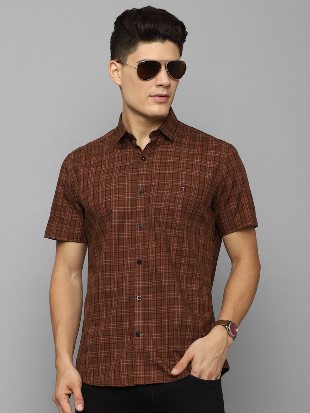 Louis Philippe Sport Slim Fit Grid Tattersall Checks Spread Collar Cotton Casual Shirt, Brown
Louis Philippe Sport Slim Fit Grid Tattersall Checks Spread Collar Cotton Casual Shirt, Brown