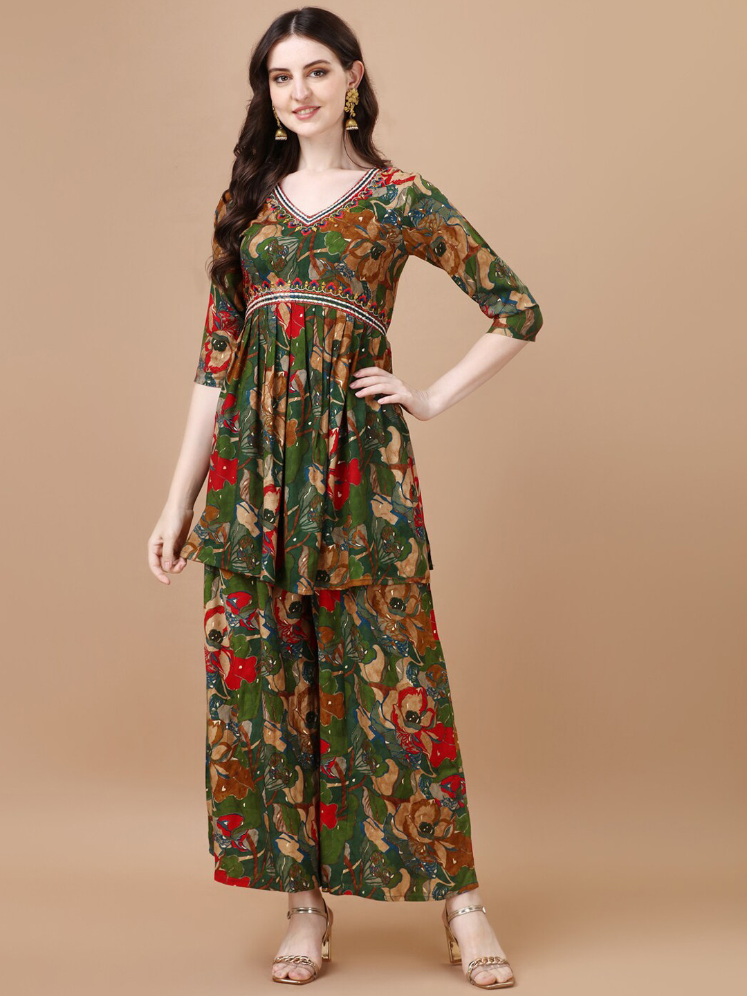 Mclothings Floral Printed V-Neck Thread Work Pleated A-Line Kurta With Palazzo, Green
Mclothings Floral Printed V-Neck Thread Work Pleated A-Line Kurta With Palazzo, Green