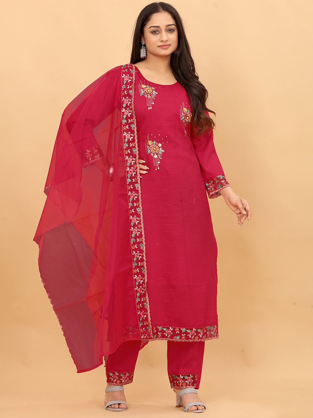 Mclothings Floral Embroidered Beads & Stones Straight Kurta With Trousers & Dupatta, Red
Mclothings Floral Embroidered Beads & Stones Straight Kurta With Trousers & Dupatta, Red