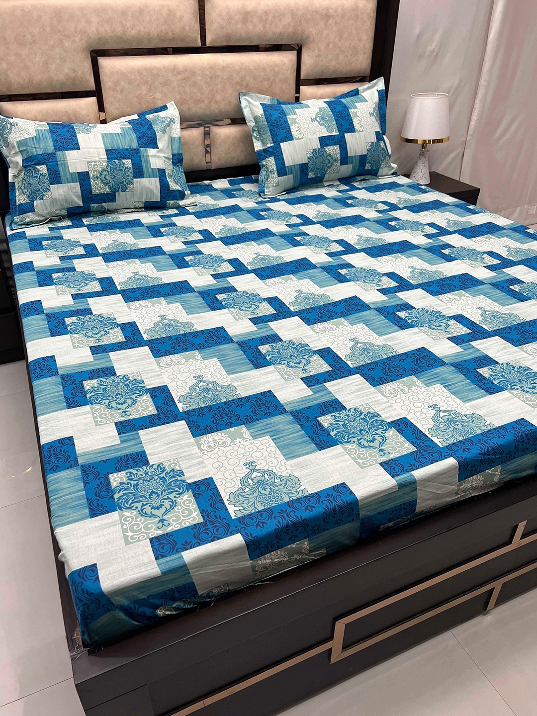 Pure Decor Sapphire Blue Ethnic Cotton 260 TC Fitted King Bedsheet with 2 Pillow Covers
Pure Decor Sapphire Blue Ethnic Cotton 260 TC Fitted King Bedsheet with 2 Pillow Covers