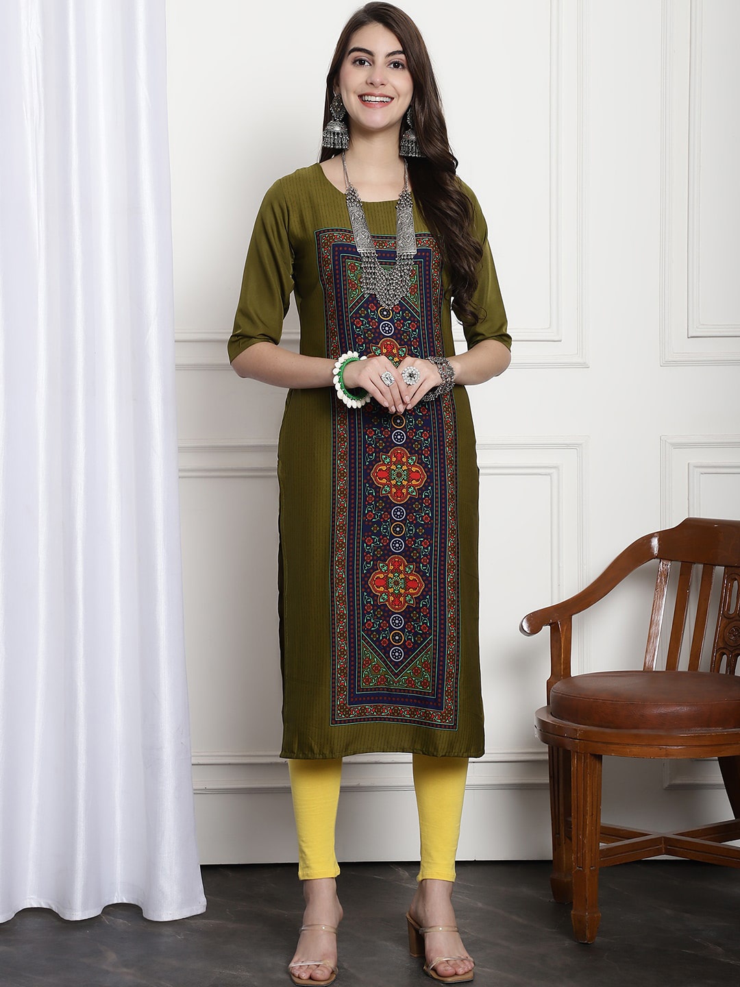 7Threads Ethnic Motifs Printed Round Neck Short Sleeves Crepe Straight Kurta, Olive
7Threads Ethnic Motifs Printed Round Neck Short Sleeves Crepe Straight Kurta, Olive