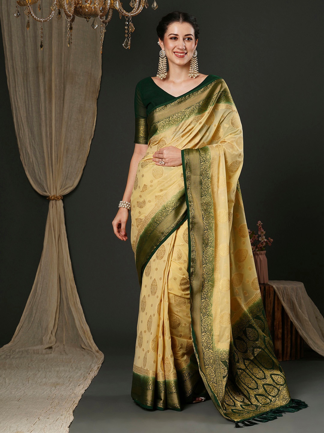 Anouk Cream-Coloured Ethnic Motifs Woven Design Pure Georgette Kanjeevaram Saree
Anouk Cream-Coloured Ethnic Motifs Woven Design Pure Georgette Kanjeevaram Saree