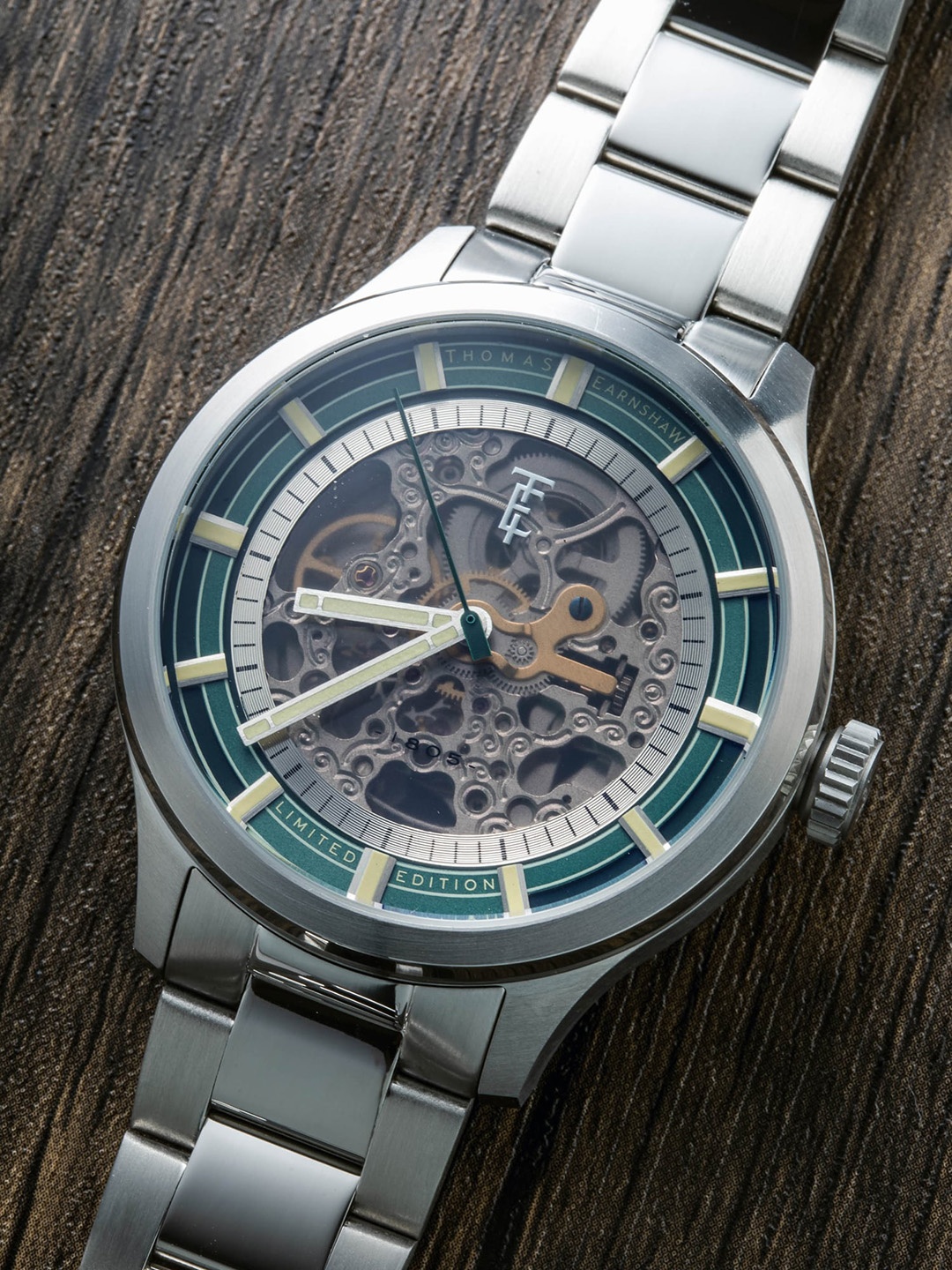 EARNSHAW Men Scott Skeleton Dial Scratch Resistance Automatic Analogue Motion Watch-ES-825, Green
EARNSHAW Men Scott Skeleton Dial Scratch Resistance Automatic Analogue Motion Watch-ES-825, Green