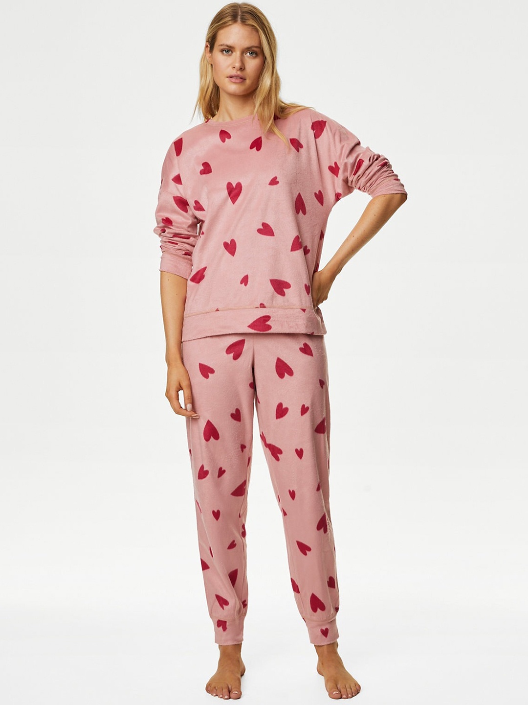 Marks & Spencer Conversational Printed Round Neck Fleece T-Shirt & Lounge Pants, Pink
Marks & Spencer Conversational Printed Round Neck Fleece T-Shirt & Lounge Pants, Pink