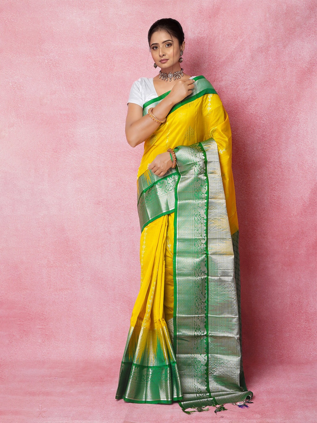 Unnati Silks Ethnic Motifs Woven Design Zari Pure Silk Handloom Kanjeevaram Saree, Yellow
Unnati Silks Ethnic Motifs Woven Design Zari Pure Silk Handloom Kanjeevaram Saree, Yellow