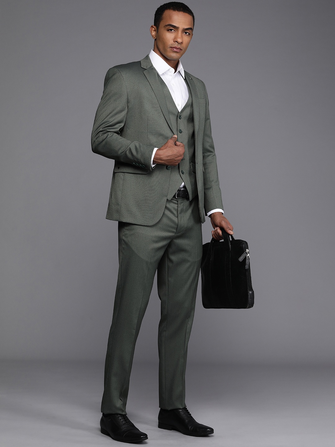 Louis Philippe Men Self Design Slim-Fit Single-Breasted Three-Piece Formal Suit, Green
Louis Philippe Men Self Design Slim-Fit Single-Breasted Three-Piece Formal Suit, Green